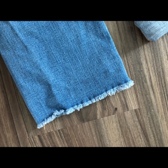 TWO PAIRS! Ripped Cropped Jeans! - Picture 5 of 10